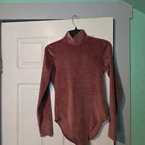 Women's Rose Velvet Long-Sleeve Mock Neck Bodysuit